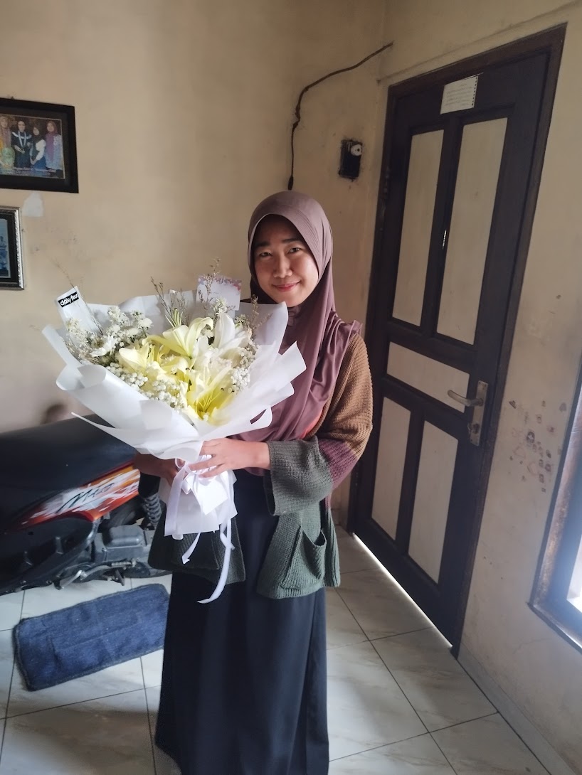 Bunga Pertama