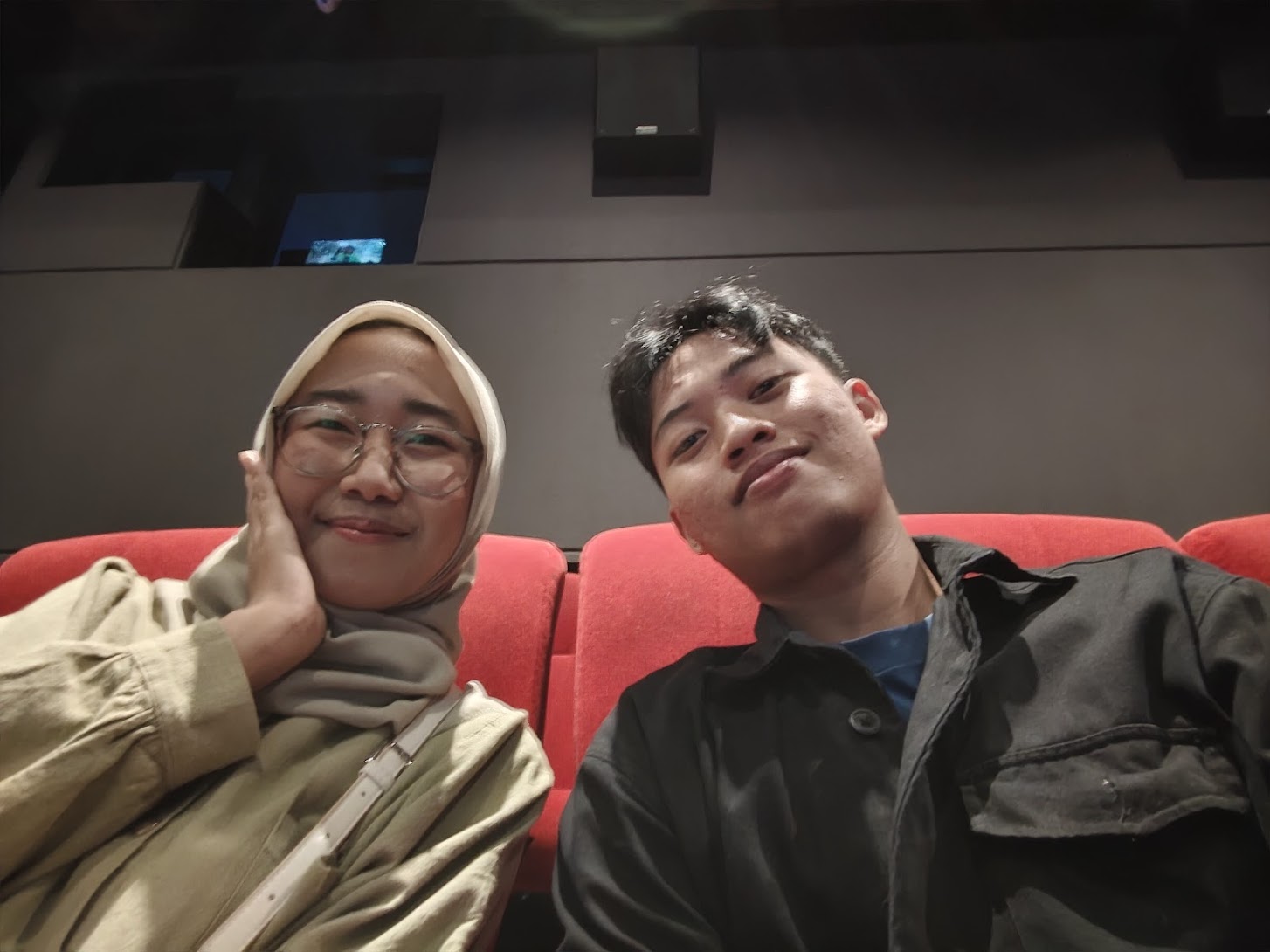 Movie Date Pertama!